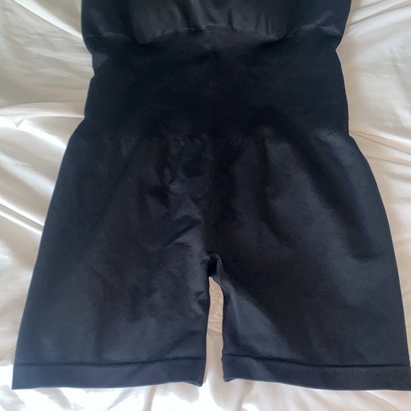 Black Sculpt Romper - Picture 3 of 4